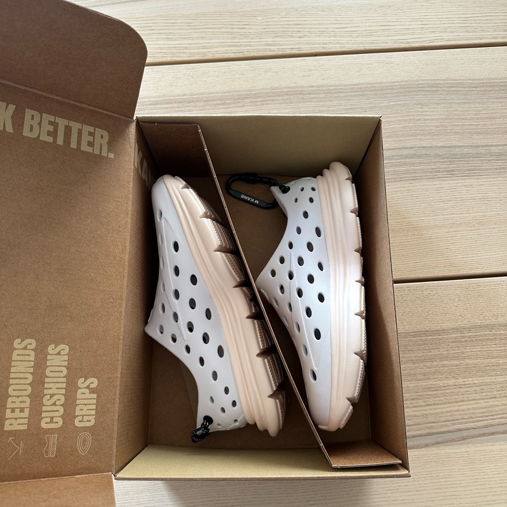 Kane Footwear Revive Active Recovery Shoe